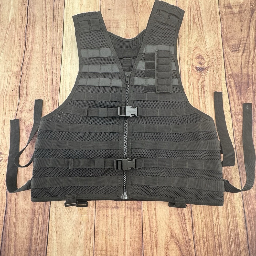 SOG Tactical Vest Mens‎ Size X-Large Black